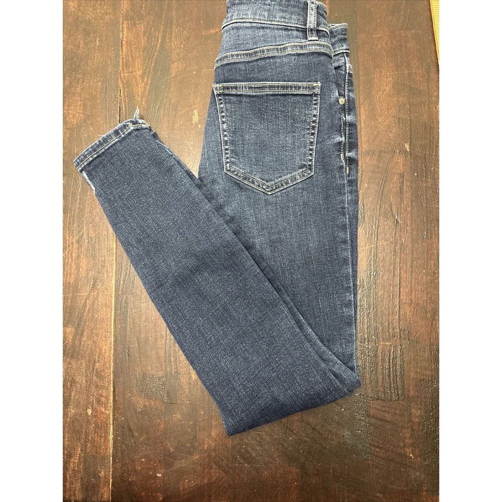 Eunina Women’s Distressed jeans size 3 super high-rise skinny ankle Bella
